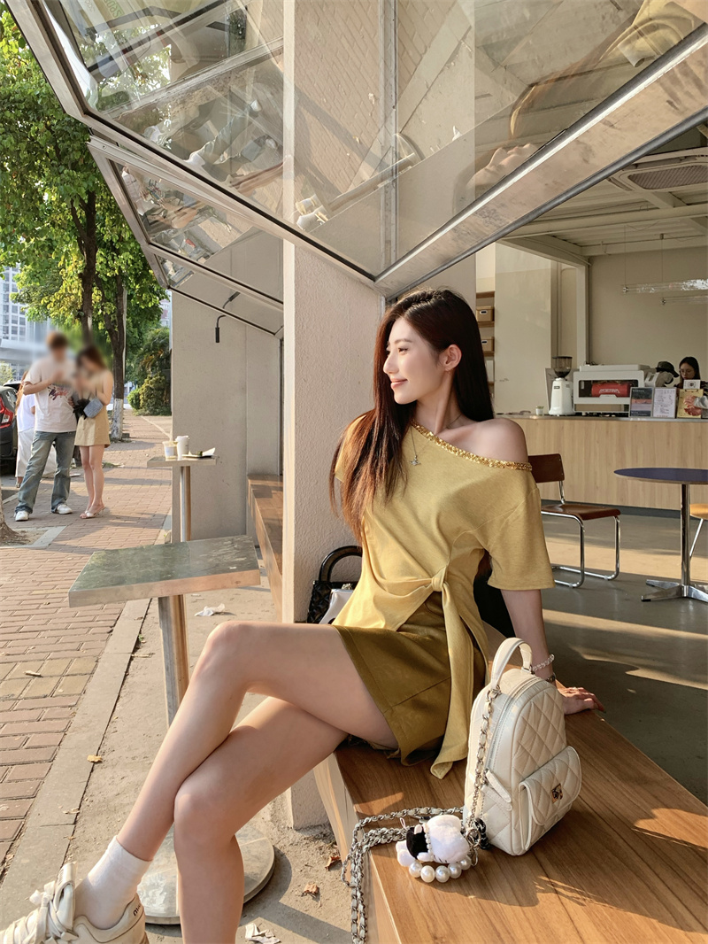 Women's Summer Sequin Irregular Lace-Up Short Sleeve T-Shirt and Skirt Two-Piece Set - Image 3