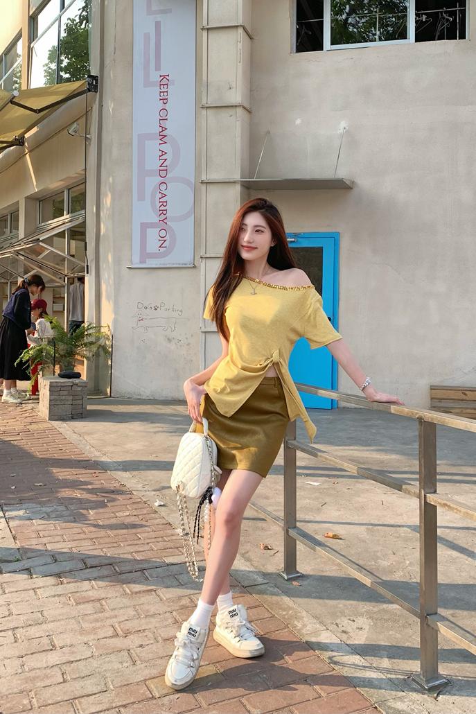 Women's Summer Sequin Irregular Lace-Up Short Sleeve T-Shirt and Skirt Two-Piece Set - Image 5