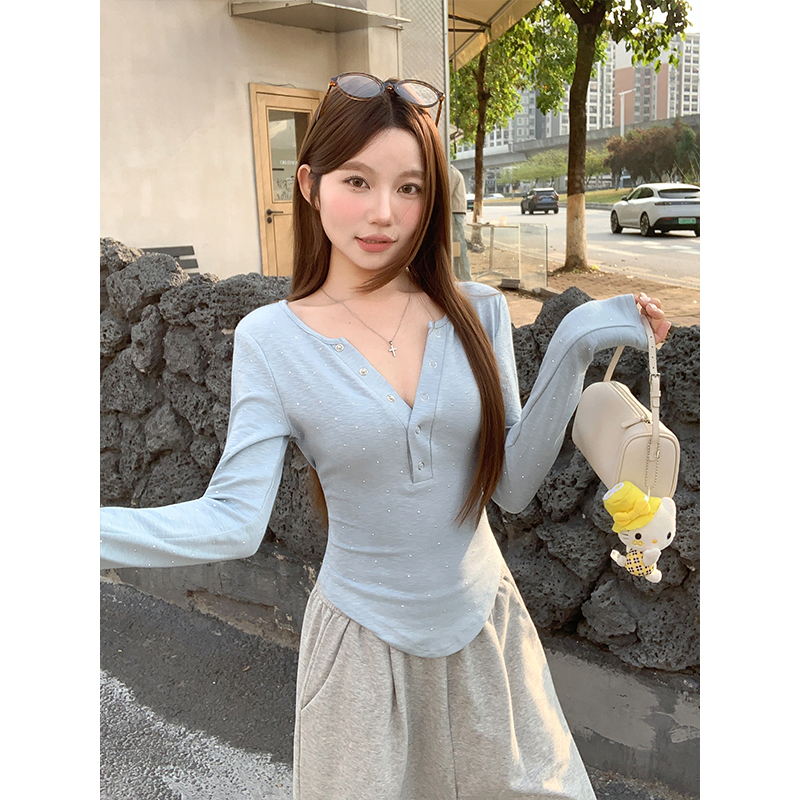 American Retro V-Neck Long Sleeve T-Shirt for Women 2026 Spring Rhinestone Slimming Base Layer Top - Image 3