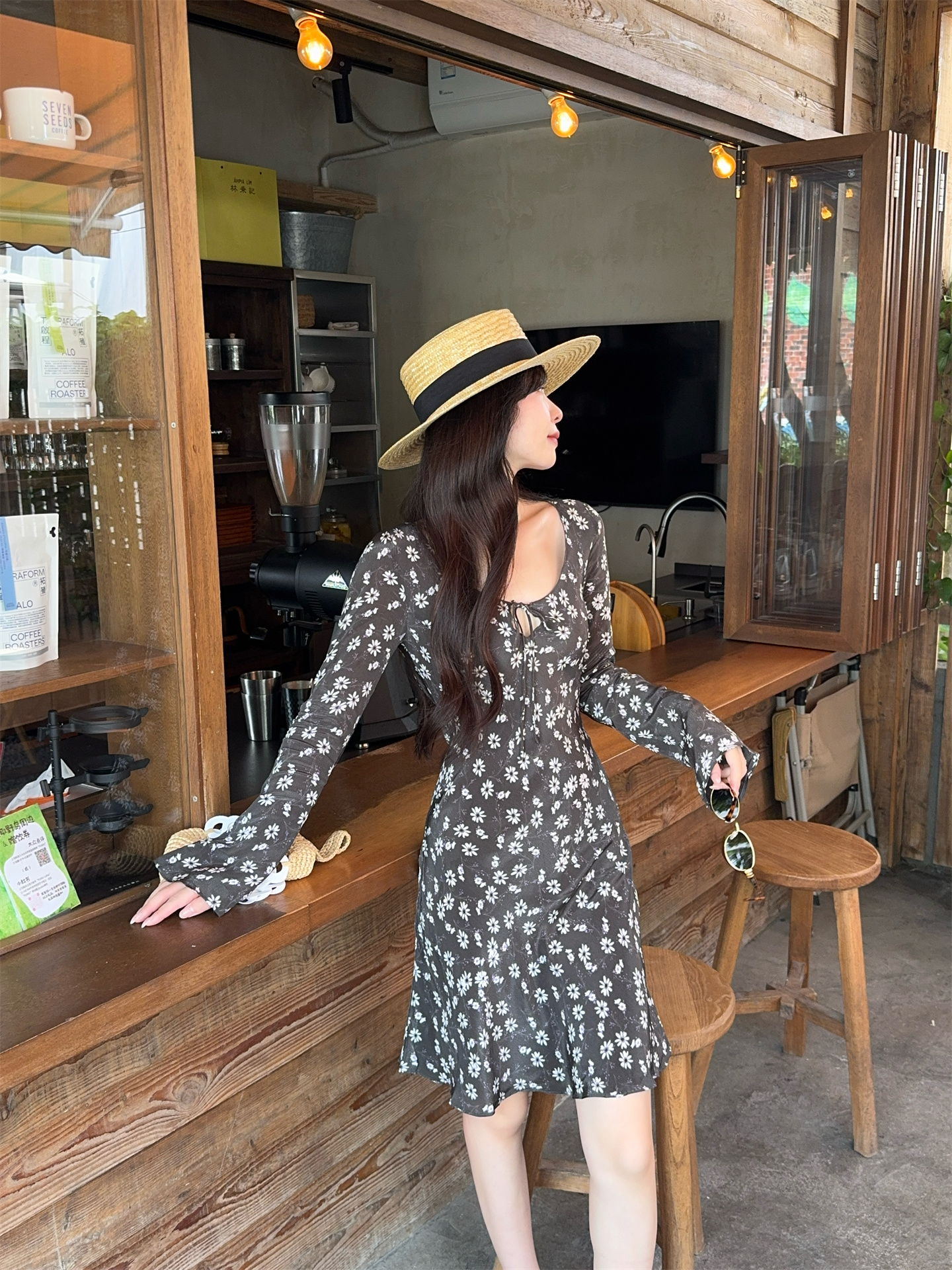 Floral V-Neck Bell Sleeve A-Line Short Dress - Image 3