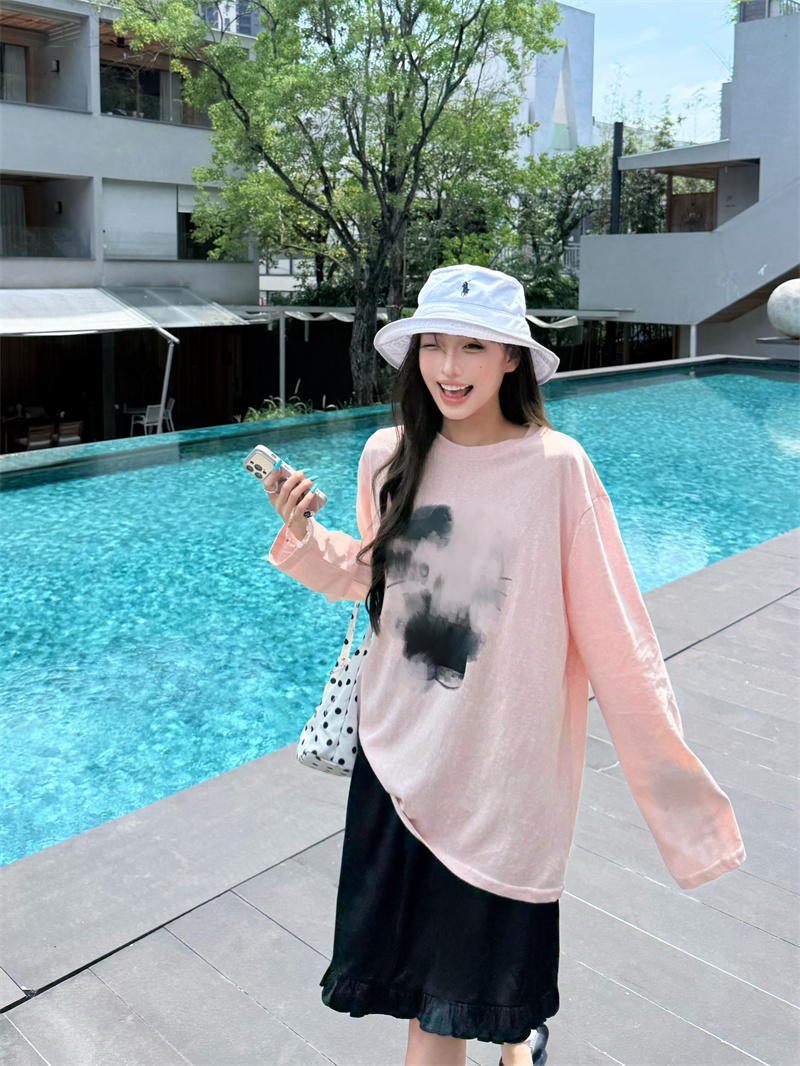 Women's Two-Piece Set: Loose Sun Protection Long Sleeve T-Shirt Top and Acetate Skirt
