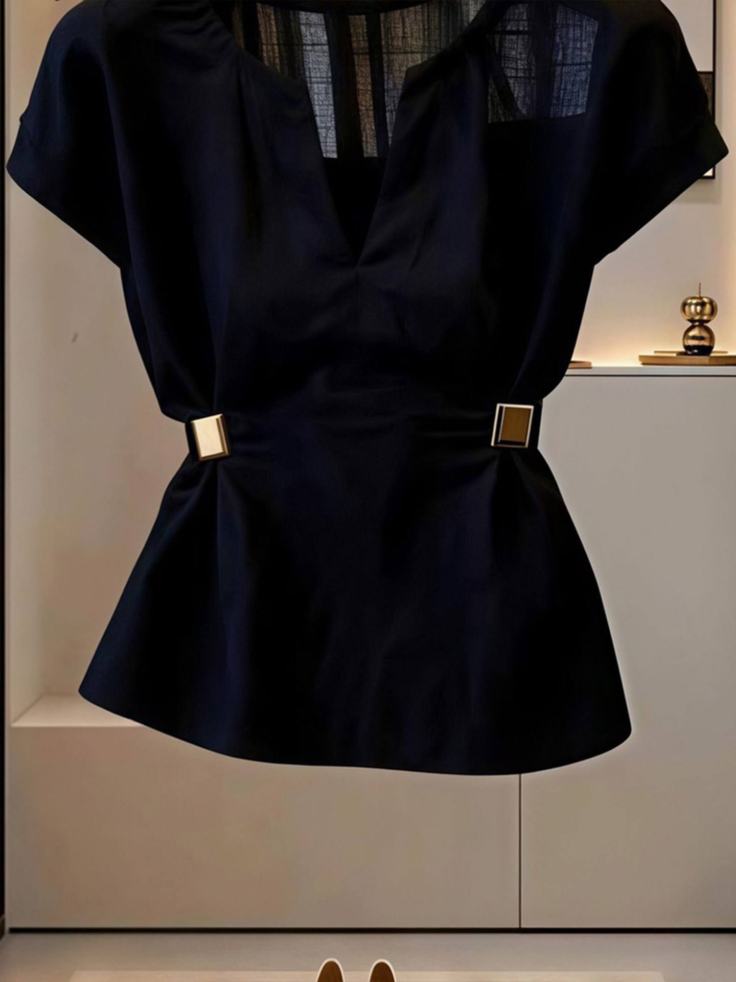 Black V-Neck Metal Button Waist-Cinched Short Sleeve Shirt Women 2026 Summer French Commuter Top - Image 4